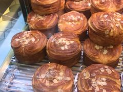 老面手撕包-昆明冠生园·蛋糕·面包(朗悦湾店)