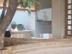 -蜜桃餐厅·伴山(湖滨商业街店)