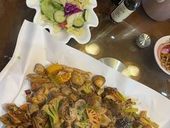 -东来菜馆•手抓海鲜家常菜•海鲜锅贴(鸽子窝店)