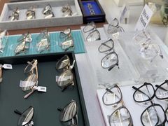 -视野联行眼镜·蔡司·尼康战略合作店(城西银泰店)