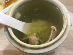 咸菜猪肚汤-兄弟深夜豆浆