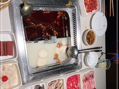 -海底捞火锅鲜切牛肉主题店(长寿路店)