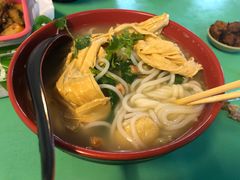 -明记砂煲美食(人民北路四十号大院店)