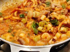 虾仁辣炒章鱼锅-蚂蚁家辣炒章鱼(海云台店)