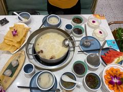 -若爱猪肚鸡·啫啫煲(循礼门M+店)
