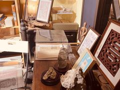 -邊城書店