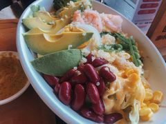 牛油果鲜虾藜麦沙拉-布拉格餐厅· 中欧捷克菜(全国首店)