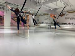 -Jumphai室内蹦极运动