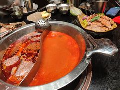 牛油鸳鸯锅底-辣皇朝小龙虾(六一店)