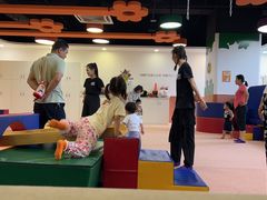 -爱威盛亲子俱乐部·纽约国际早托中心