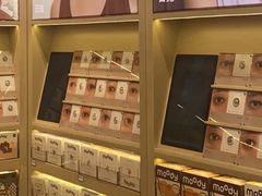 -moody彩瞳(环宇城店)