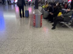 -虹桥火车站-停车场