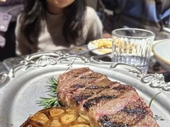 -LESCEDARS Brasserie Bistro香柏树