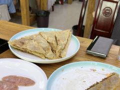 -溢心园香河肉饼总店