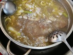 -老石黑山羊毛驴肉火锅(金凯广场店)
