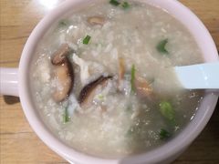 皮蛋瘦肉粥-杨妈妈粥店(华山路店)