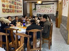 -华光驿站私房菜·黑金冠