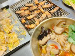 东北酸菜五花肉-坛子李地摊烤肉(罗斯福店)