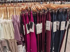 -lululemon(比斯特购物村店)