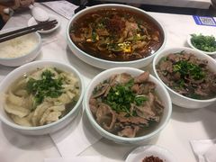 -犇逸·乐山跷脚牛肉·四川现炒(览海店)