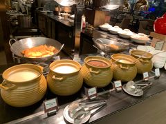 -圣丰索菲特·2 On 988 Café 自助餐厅