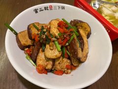 -富正毅三下锅·湘西韵味(天门山索道店)