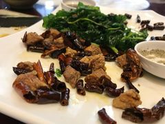 -蔼若春.传承三十年云南菜(金碧公园店)