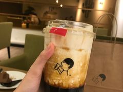 -喜茶(东莞雍华庭店)