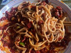 -歹歹的加个面过油肉拌面