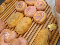-焙丽拾光(麦凯乐直营店)