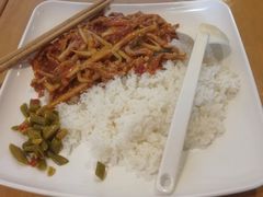鱼香肉丝饭-笑笑面家(白兰路店)
