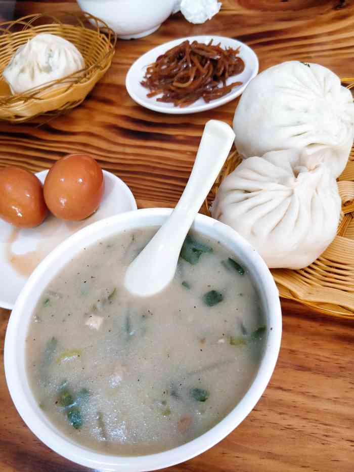 好乐邻长清大素包(英雄山店)-"中午来奶奶家吃个包子,每次路过这里都