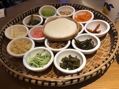 -包整·丝娃娃(一览甲秀楼风景店)