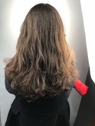 -茶发Salon·烫发染发理发