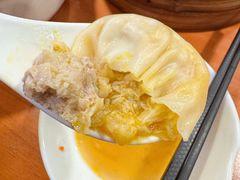 -莱莱小笼·乔艾