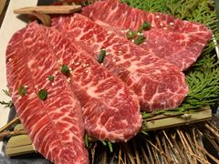 -山川小町·极番烧肉(新地假日广场店)