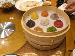 -乐忻皇朝(上海中心大厦店)