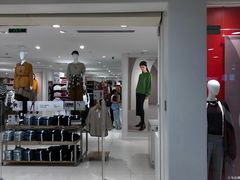 -优衣库(青岛伟东乐客城店)