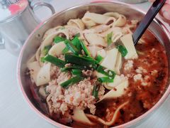 传家原味小锅宽面-元吉老一碗小锅米线(胜利广场店)