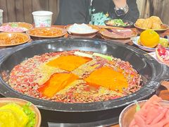 -地摊摊市井火锅(兰州总店)