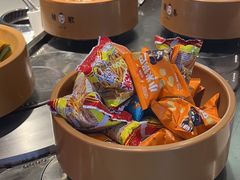 -龍歌自助小火锅(市南金茂湾店)