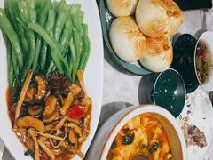 -清真·胖妈妈手抓餐厅(定西路长城宾馆店)