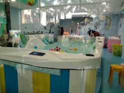 -香港3861婴幼儿游泳馆(东海商务中心店)