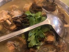 -鹤乡东北菜(崮山路店)