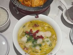 -渝是乎酸菜鱼(龙旗购物中心店)