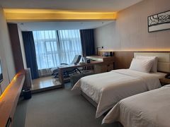 -优逸酒店(柳州窑埠古镇万象城店)