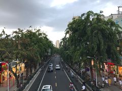 -海口骑楼小吃街