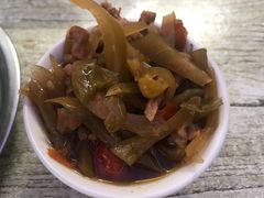 以前的酸菜米线-越洋肖氏老米线(杨家坪店)