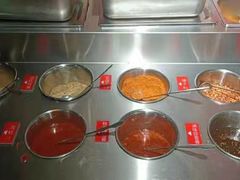 自助调料区-马路牙子地桌烤肉(工体店)
