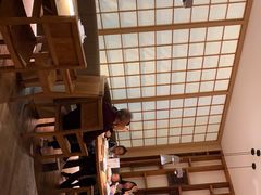 -蜜桃餐厅·伴山(湖滨商业街店)